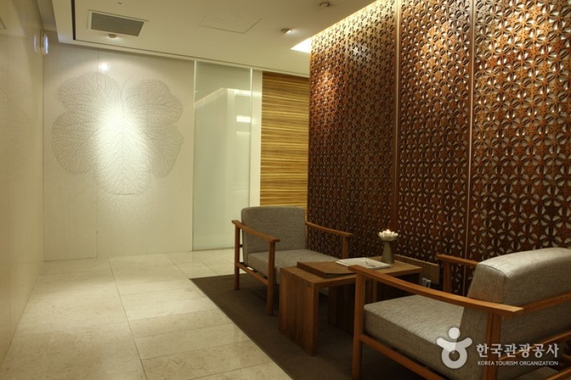 Sulwhasoo Spa  (12/26)