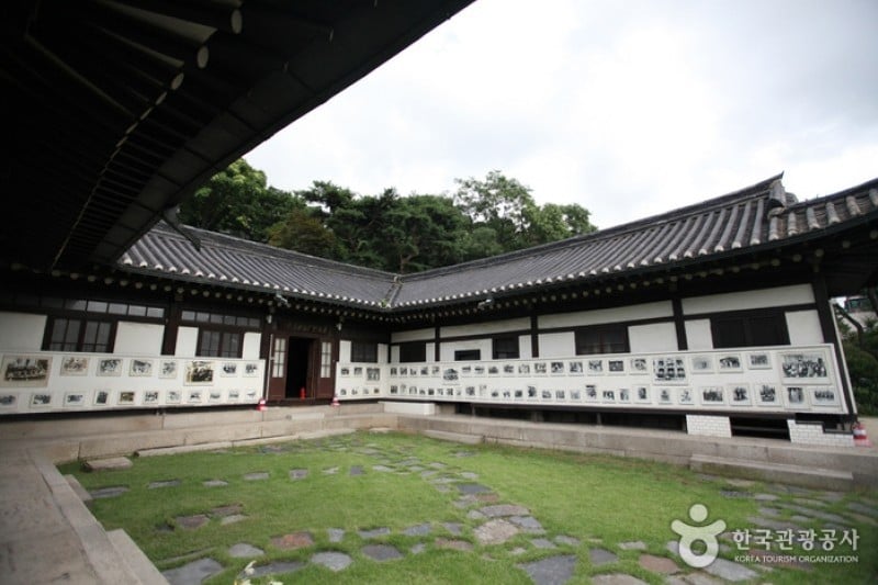 Ihwajang House 