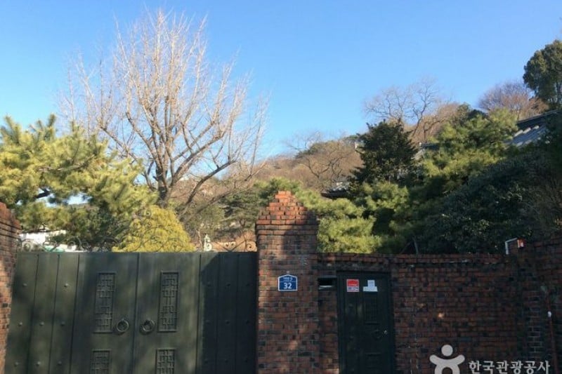 Ihwajang House 