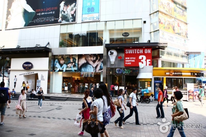 CGV Myeongdong Station (CGV 명동역) (2/2)