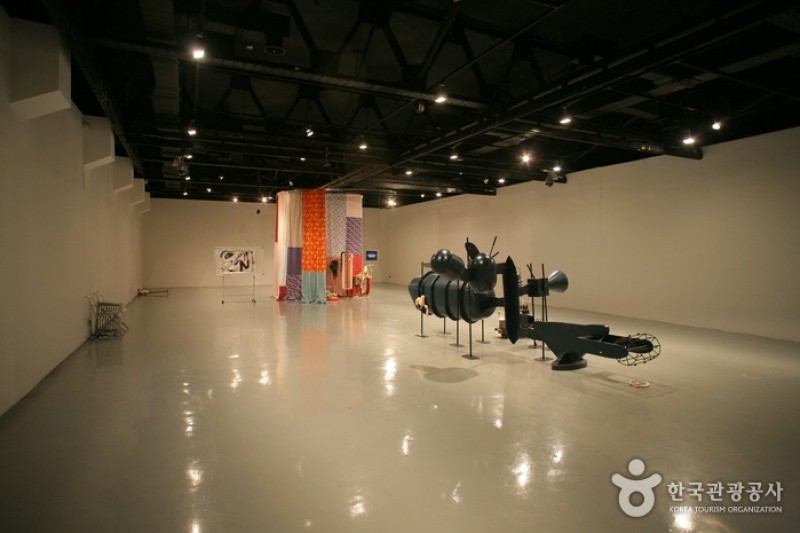 Arko Art Center  (2/5)