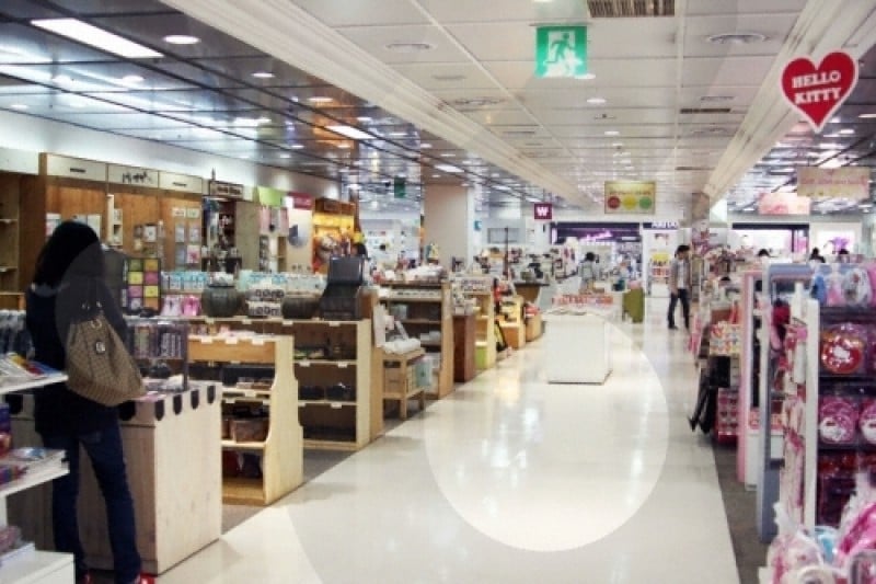Youngpoong Bookstore  (YP Books) - Jongno Branch (main store)  (6/24)