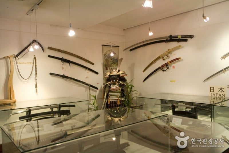 Knife Gallery  (3/14)