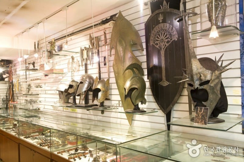 Knife Gallery  (13/14)