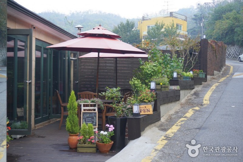 Buam-dong 