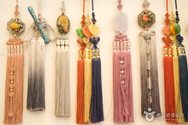 Gukje Embroidery - Insa-dong Branch  (8/11)