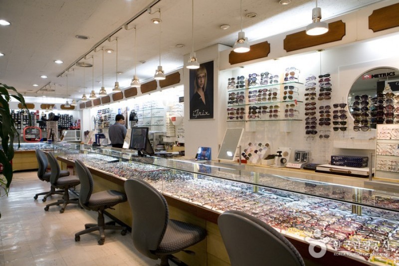 Eyedaq Optician - Myeongdong Branch  (1/9)