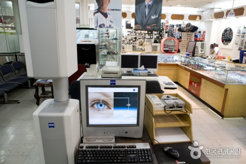 Eyedaq Optician - Myeongdong Branch  (5/9)