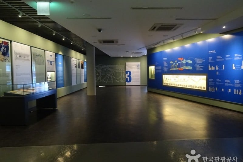 Cheonggyecheon Museum  (4/13)