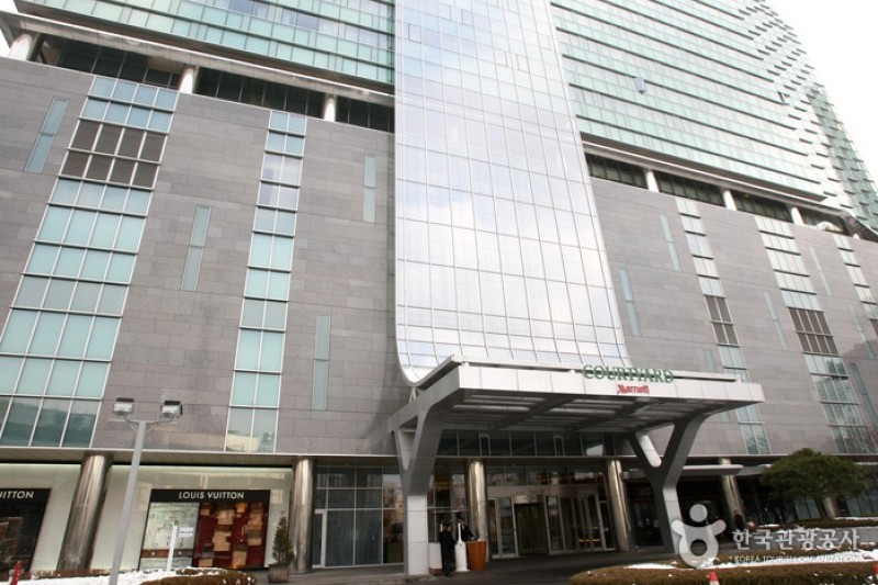Courtyard by Marriott Seoul Times Square  (3/19)