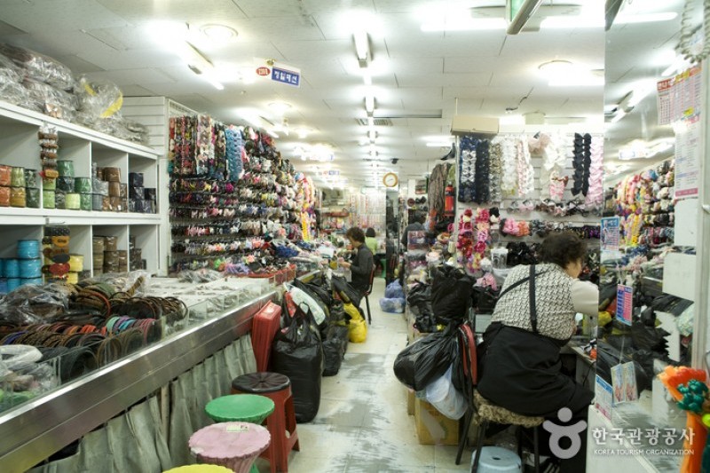 Jangan Accessory Shopping Center  (5/8)