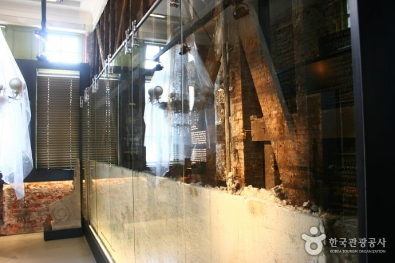 Culture Station Seoul 284(Former Seoul Station) (2/18)