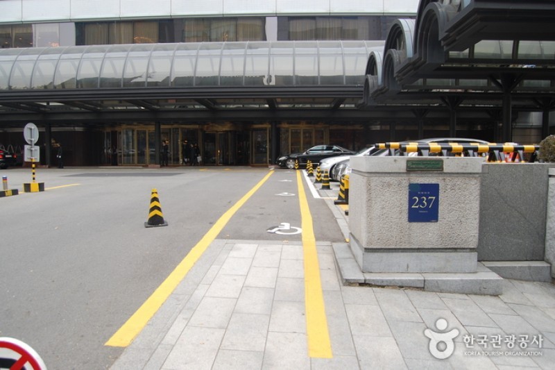 Renaissance Seoul Hotel  (11/15)