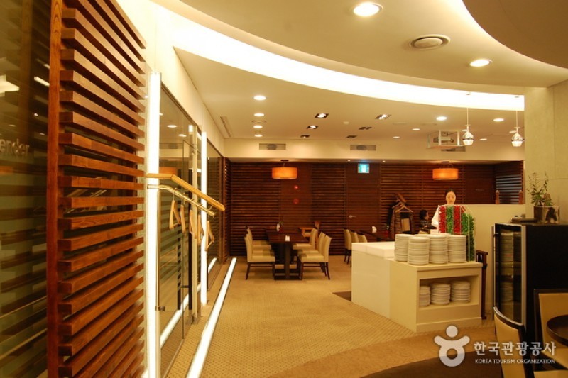 Seoul Royal Hotel  (1/34)