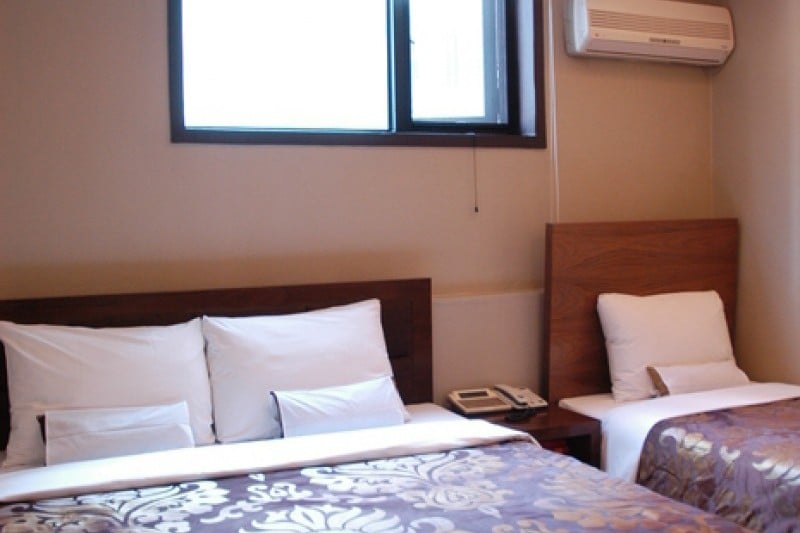 M. Biz Hotel - Goodstay  (6/16)