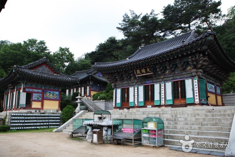Hwagyesa Temple  (1/6)