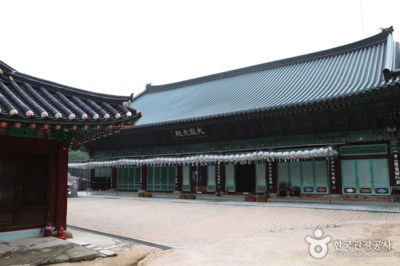 Hwagyesa Temple  (3/6)