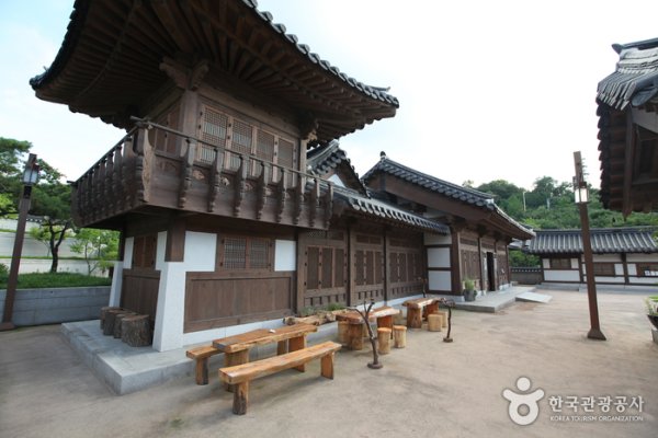 Seoul Namsan Gugakdang