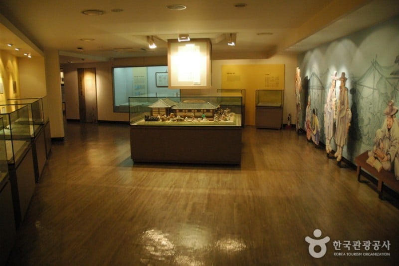 Shinhan Museum  (10/16)