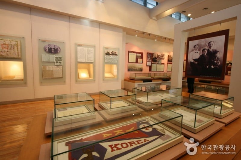 Dosan Ahn Chang Ho Memorial Hall  (13/14)