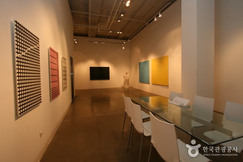 Gallery Simon  (3/4)
