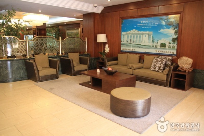 Donghwa Kim's Hotel  (4/4)