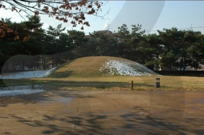 Seoul Seokchon-dong Ancient Tombs  (14/18)