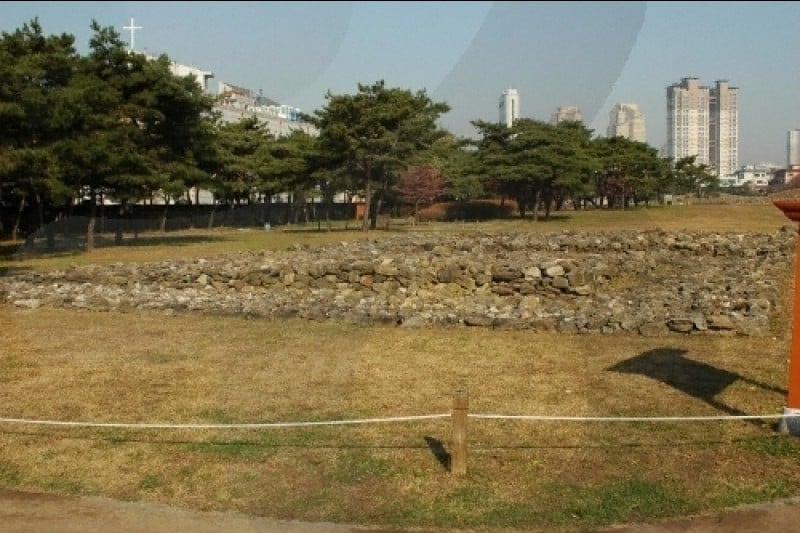 Seoul Seokchon-dong Ancient Tombs  (15/18)