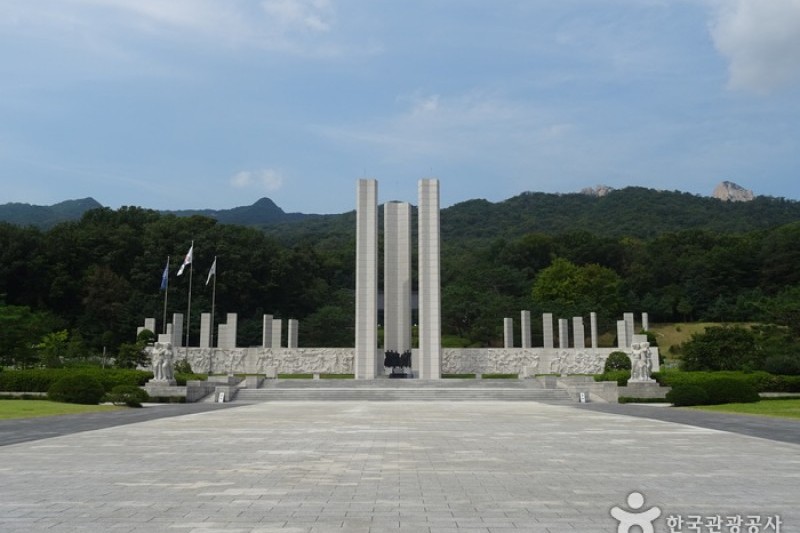 National Cemetery for the April 19th Revolution  (1/5)
