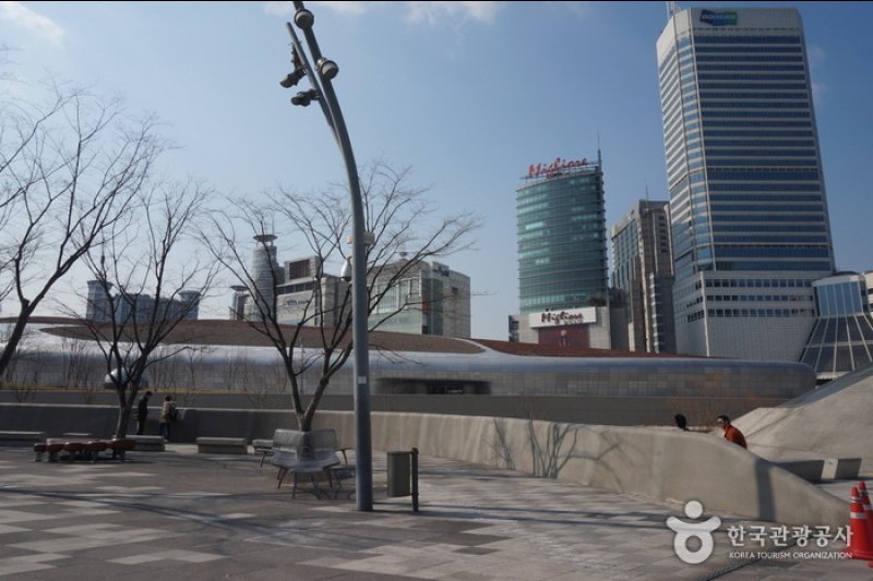 Dongdaemun History &amp; Culture Park  (1/9)
