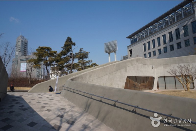 Dongdaemun History &amp; Culture Park  (5/9)