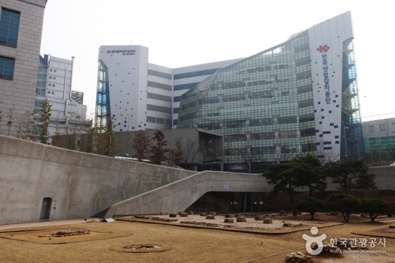 Dongdaemun History &amp; Culture Park  (8/9)