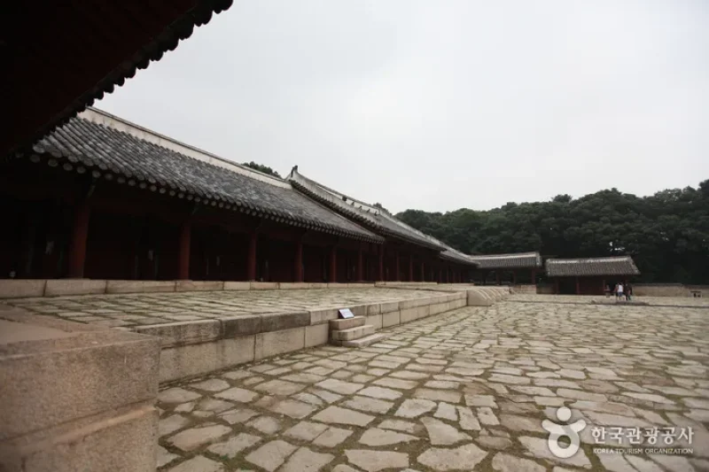 Jongno Cheonggye Special Tourist Zone  (1/14)