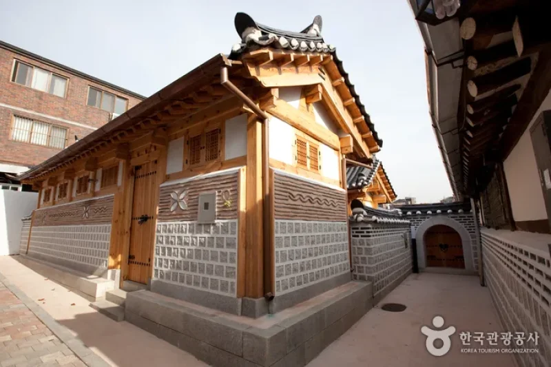 Jongno Cheonggye Special Tourist Zone  (12/14)