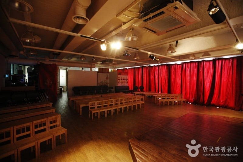 1m Classic Art Hall  (1/4)