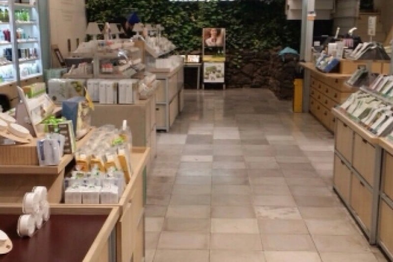 Innisfree - Myeong-dong Branch  (1/1)