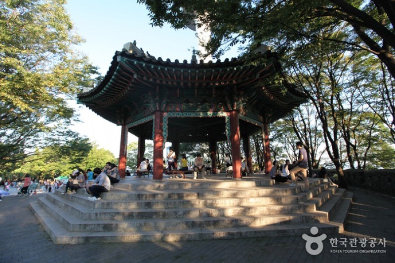 Namsan Octagonal Pavilion  (1/4)
