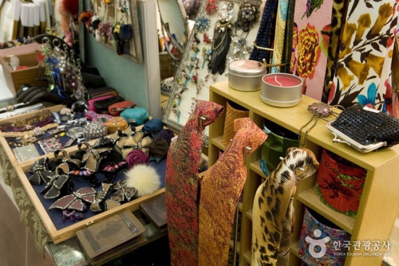 Blooming Gallery  (8/10)