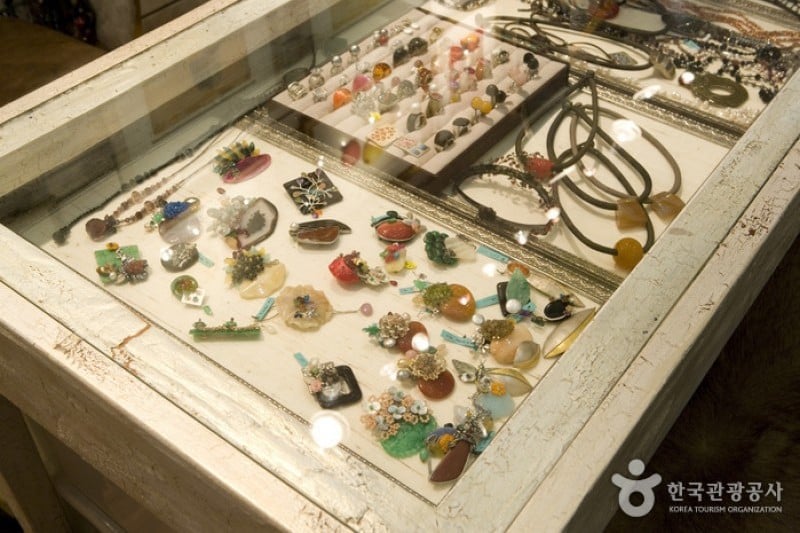 Blooming Gallery  (9/10)