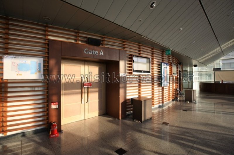 Naru Culture &amp; Arts Center (나루아트센터) (7/27)