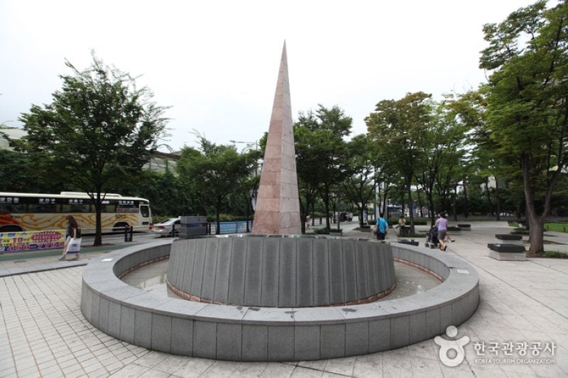 Naru Culture &amp; Arts Center (나루아트센터) (20/27)