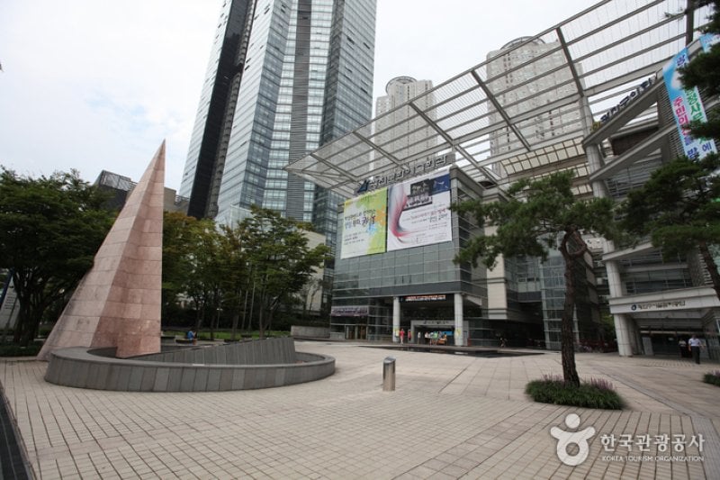 Naru Culture &amp; Arts Center (나루아트센터) (26/27)