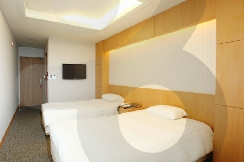 Hotel River Park  (8/19)
