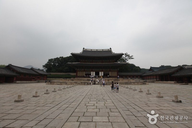 Injeongjeon Hall 