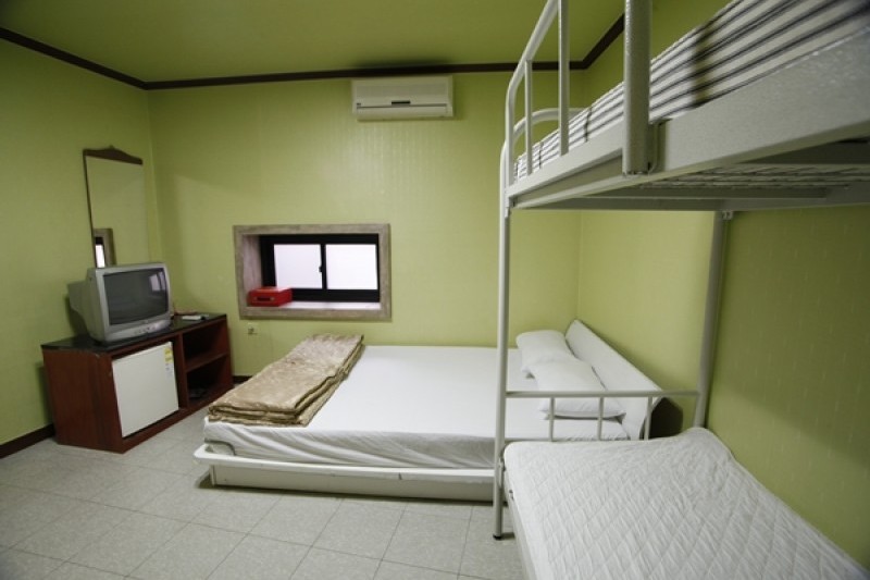 Hotel BonBon - Goodstay  (2/17)