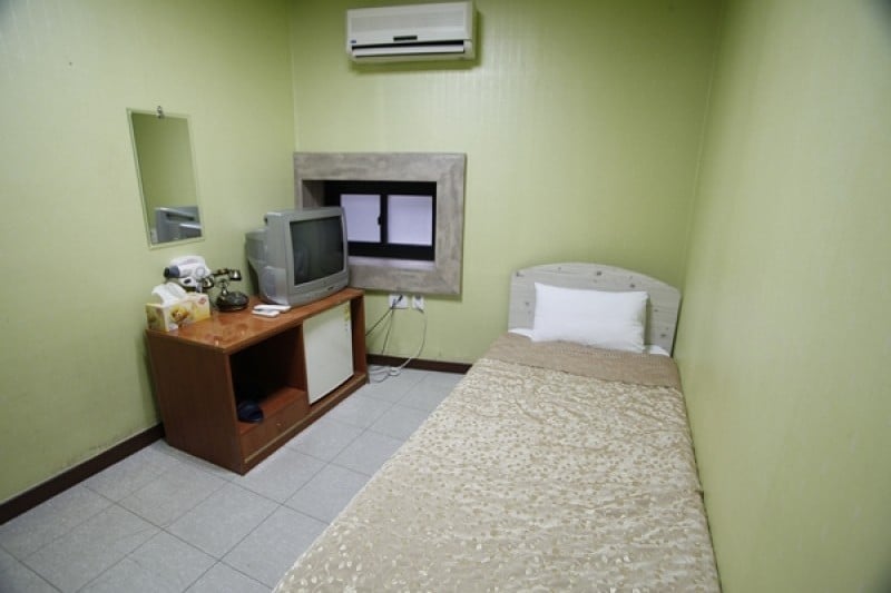 Hotel BonBon - Goodstay  (11/17)