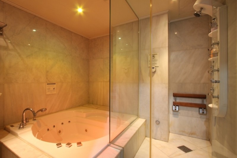 Merdien Hotel - Goodstay  (6/17)