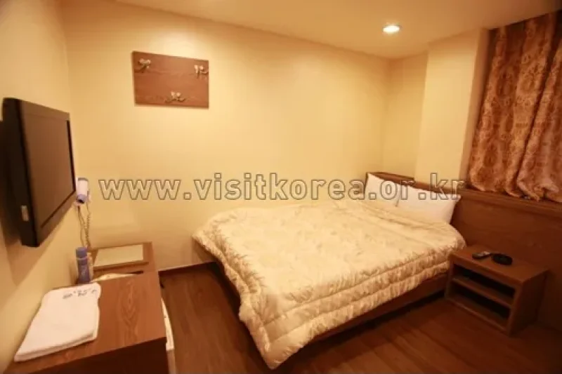 Susong Motel - Goodstay (수송모텔 [우수숙박시설 굿스테이]) (2/16)