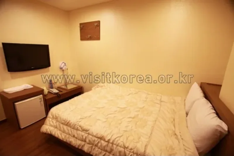 Susong Motel - Goodstay (수송모텔 [우수숙박시설 굿스테이]) (3/16)