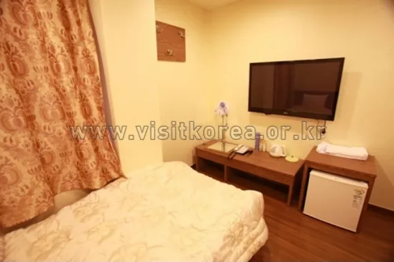 Susong Motel - Goodstay (수송모텔 [우수숙박시설 굿스테이]) (11/16)